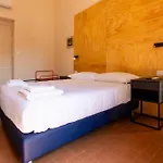 Don Vittorio A Chiaia 3*