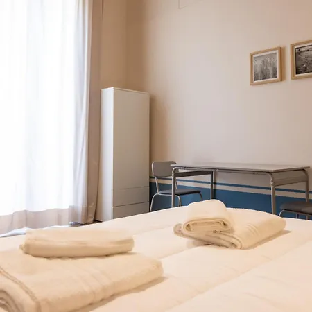 Don Vittorio A Chiaia ゲストハウス