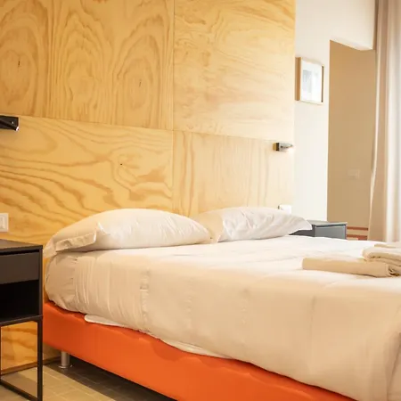 Don Vittorio A Chiaia ゲストハウス 3*