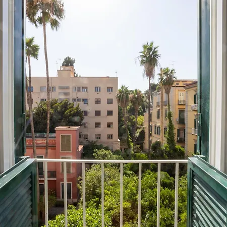 ゲストハウス Don Vittorio A Chiaia 3*