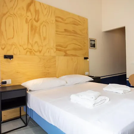 Don Vittorio A Chiaia ゲストハウス ナポリ