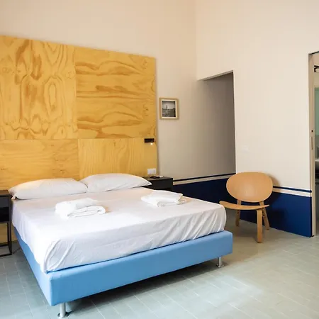 ゲストハウス Don Vittorio A Chiaia ナポリ