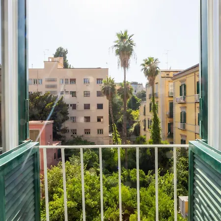 Don Vittorio A Chiaia ゲストハウス ナポリ