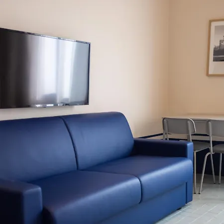 ゲストハウス Don Vittorio A Chiaia 3*