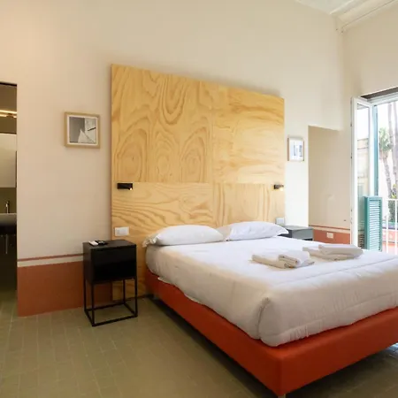 Don Vittorio A Chiaia ゲストハウス ナポリ