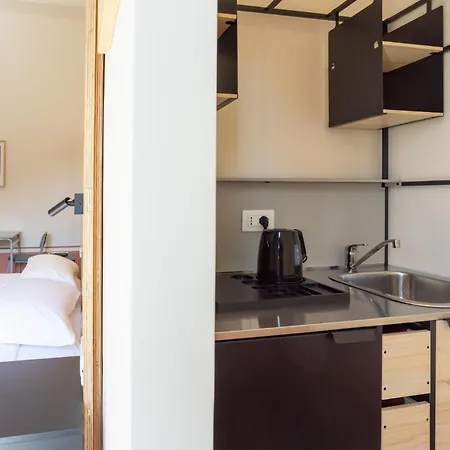 Don Vittorio A Chiaia