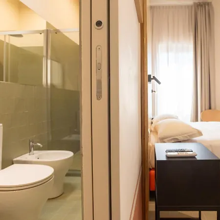 Don Vittorio A Chiaia ゲストハウス