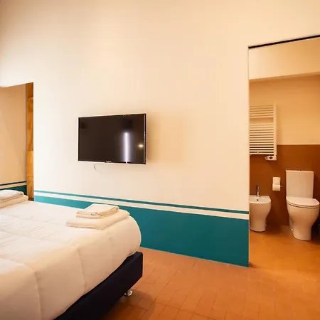 ゲストハウス Don Vittorio A Chiaia 3*