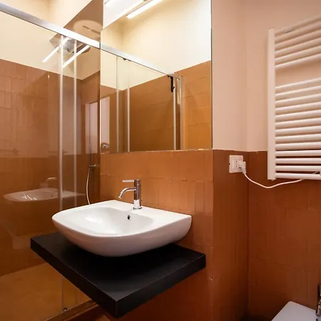 Don Vittorio A Chiaia 3*