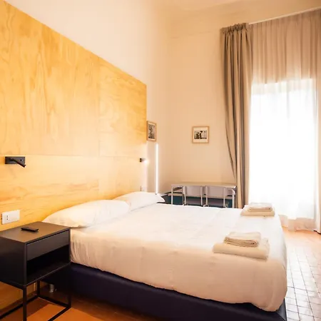 Don Vittorio A Chiaia ゲストハウス ナポリ