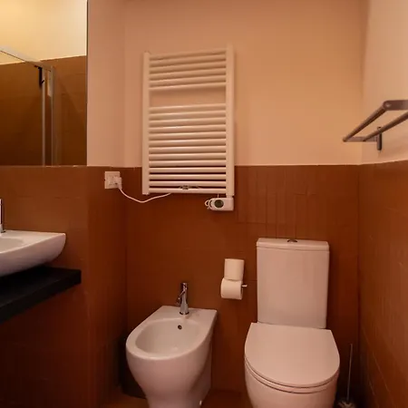 Don Vittorio A Chiaia 3*