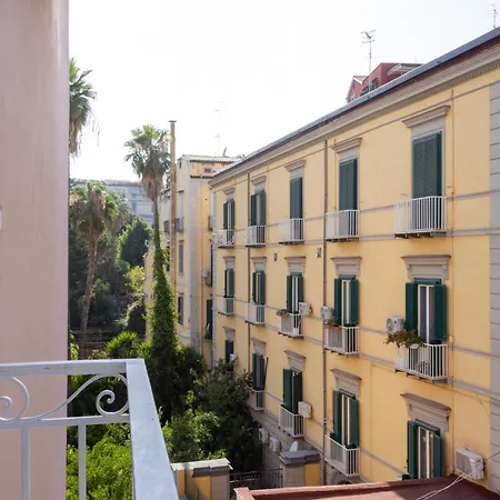 Don Vittorio A Chiaia *